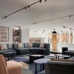 Hotel Tribe Paris 4*