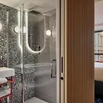 Hotel Tribe Paris 4*