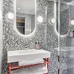 Hotel Tribe Paris 4*