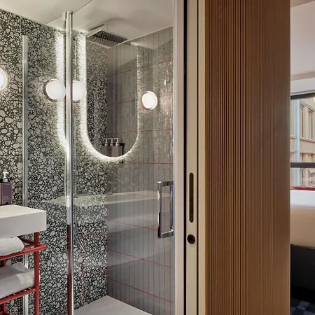 فندق Tribe Paris 4*