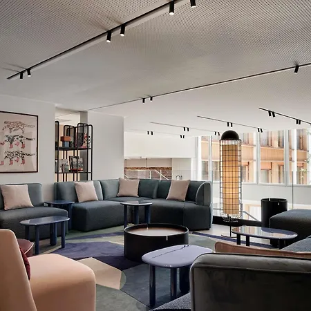 Tribe Paris بونتا